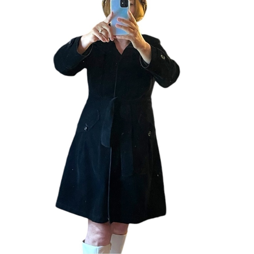Gallery velvet coat size M,washable, bubble like skirt, vintage? Excellent shape - Picture 2 of 13
